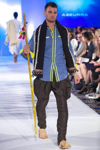 <span style="color: yellow">FASHION WEEK Spring Summer 2015 London</span>