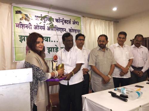 <span style="color: yellow">FELICITATION AT KOLHAPUR Felicited At Kolhapur Earthmoving Association In Environmental EVent</span>